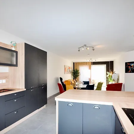 2 Bedroom Stunning In Bas Elne Casa de Férias