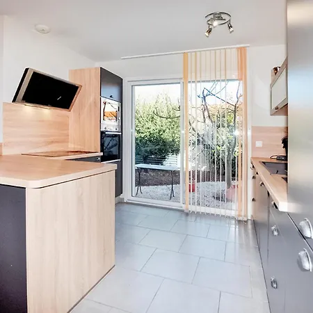 Casa de Férias 2 Bedroom Stunning In Bas Elne