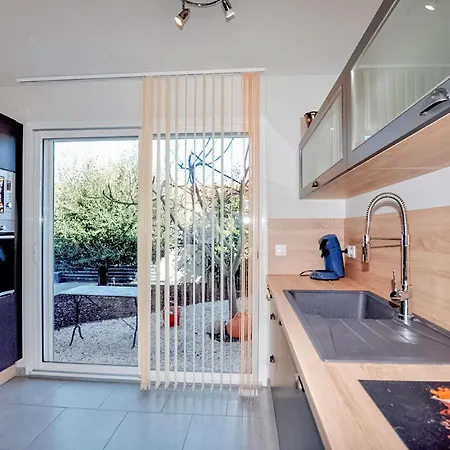 2 Bedroom Stunning In Bas Elne
